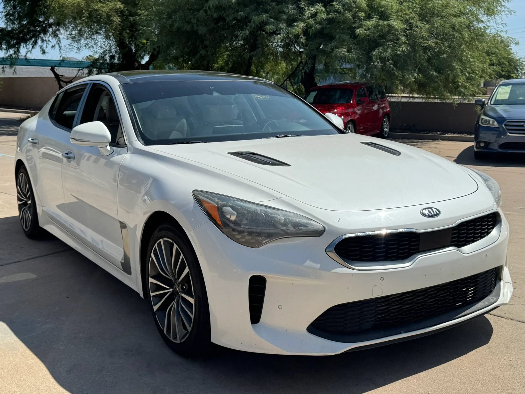 Used 2018 Kia Stinger Premium RWD image 4