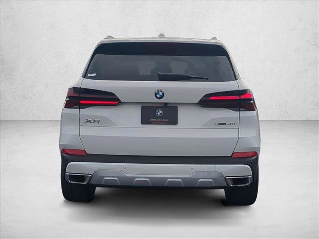 New 2026 BMW X5 sDrive40i image 8