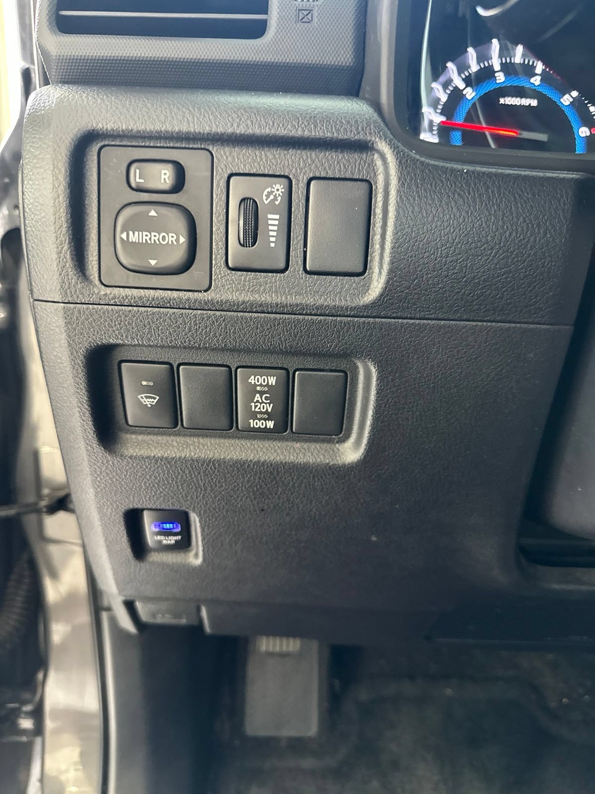Used 2019 Toyota 4Runner TRD Off-Road AWD/4WD image 24