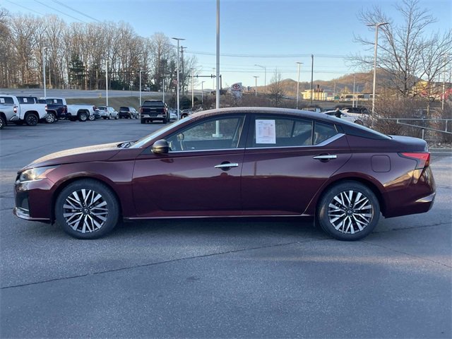 Used 2024 Nissan Altima 2.5 SV video 2