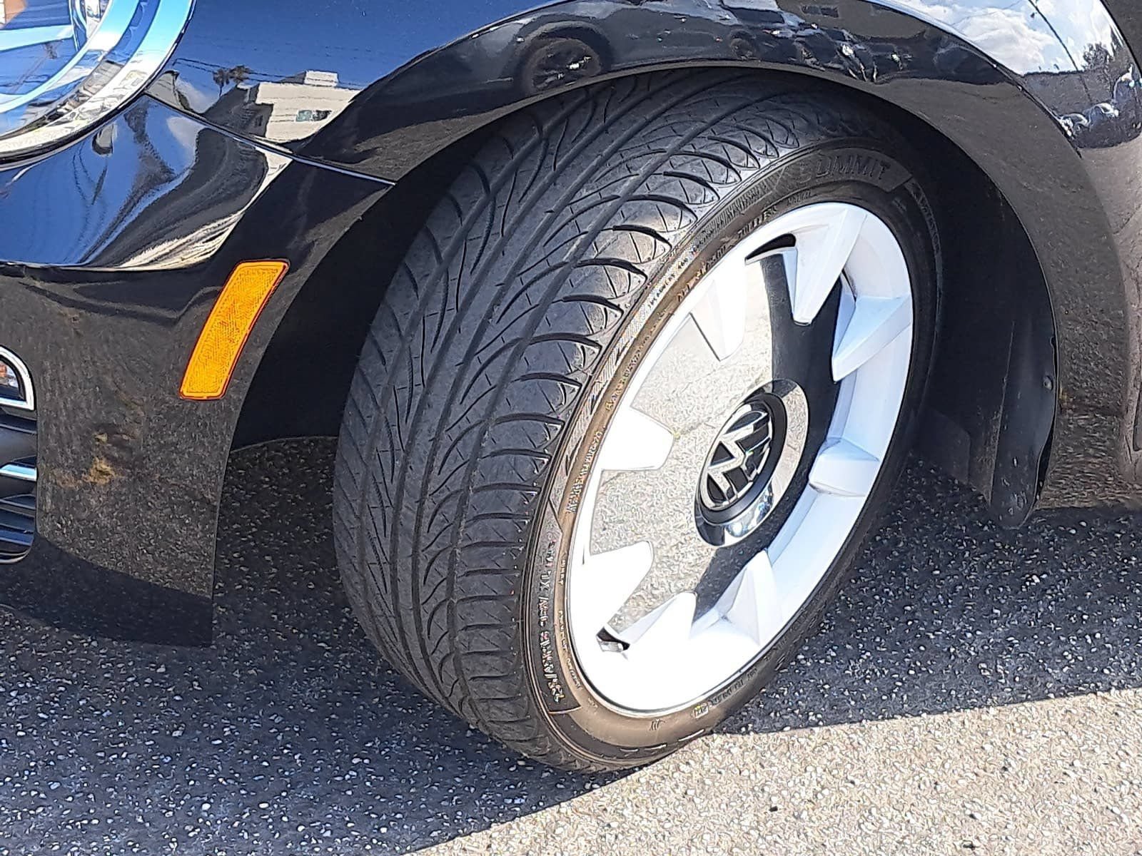 Used 2019 Volkswagen Beetle 2.0T Final Edition SEL FWD image 34