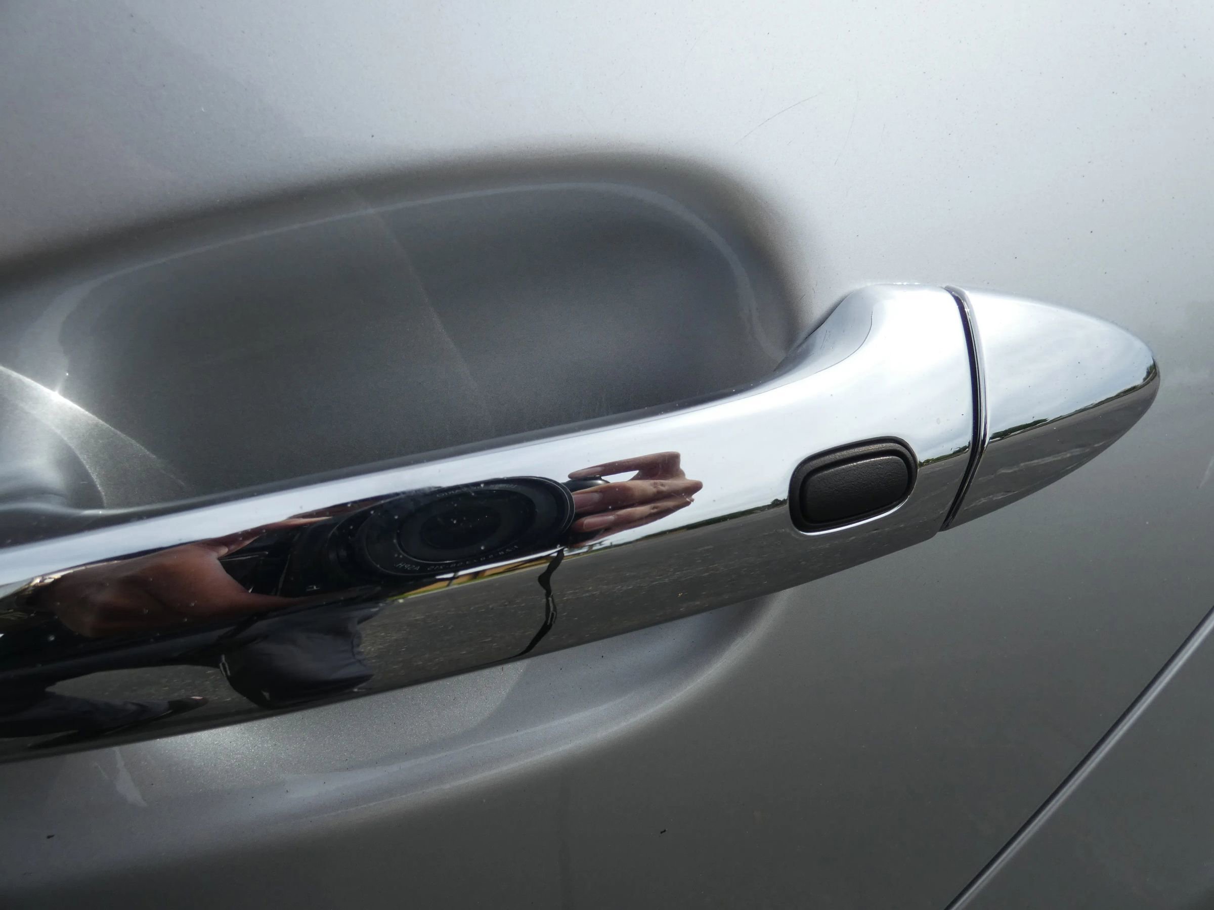 Used 2016 Lexus LS 460 w/ Comfort Package image 98