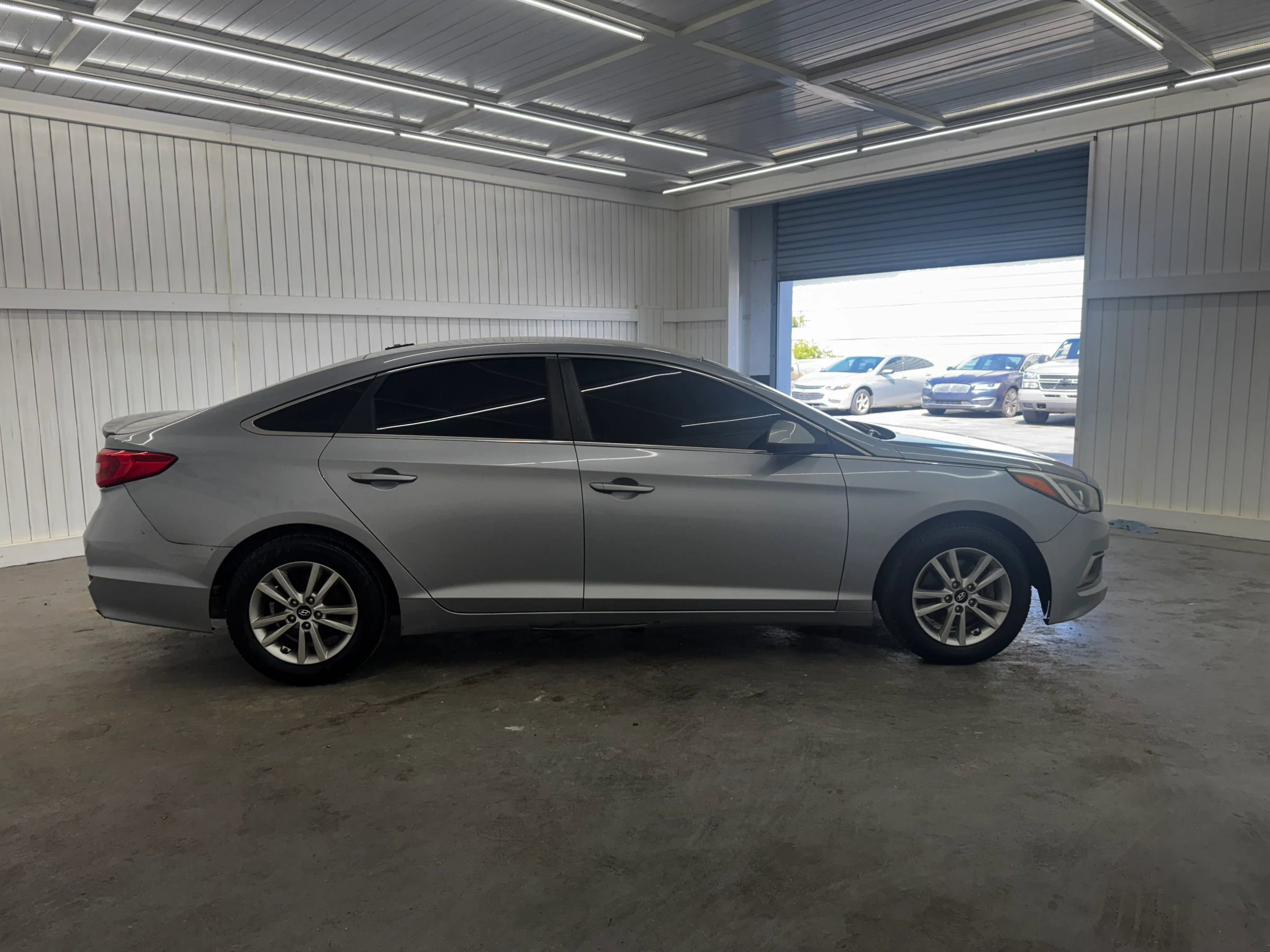 Used 2017 Hyundai Sonata SE image 4