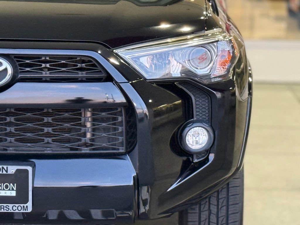 Certified 2018 Toyota 4Runner SR5 Premium image 5