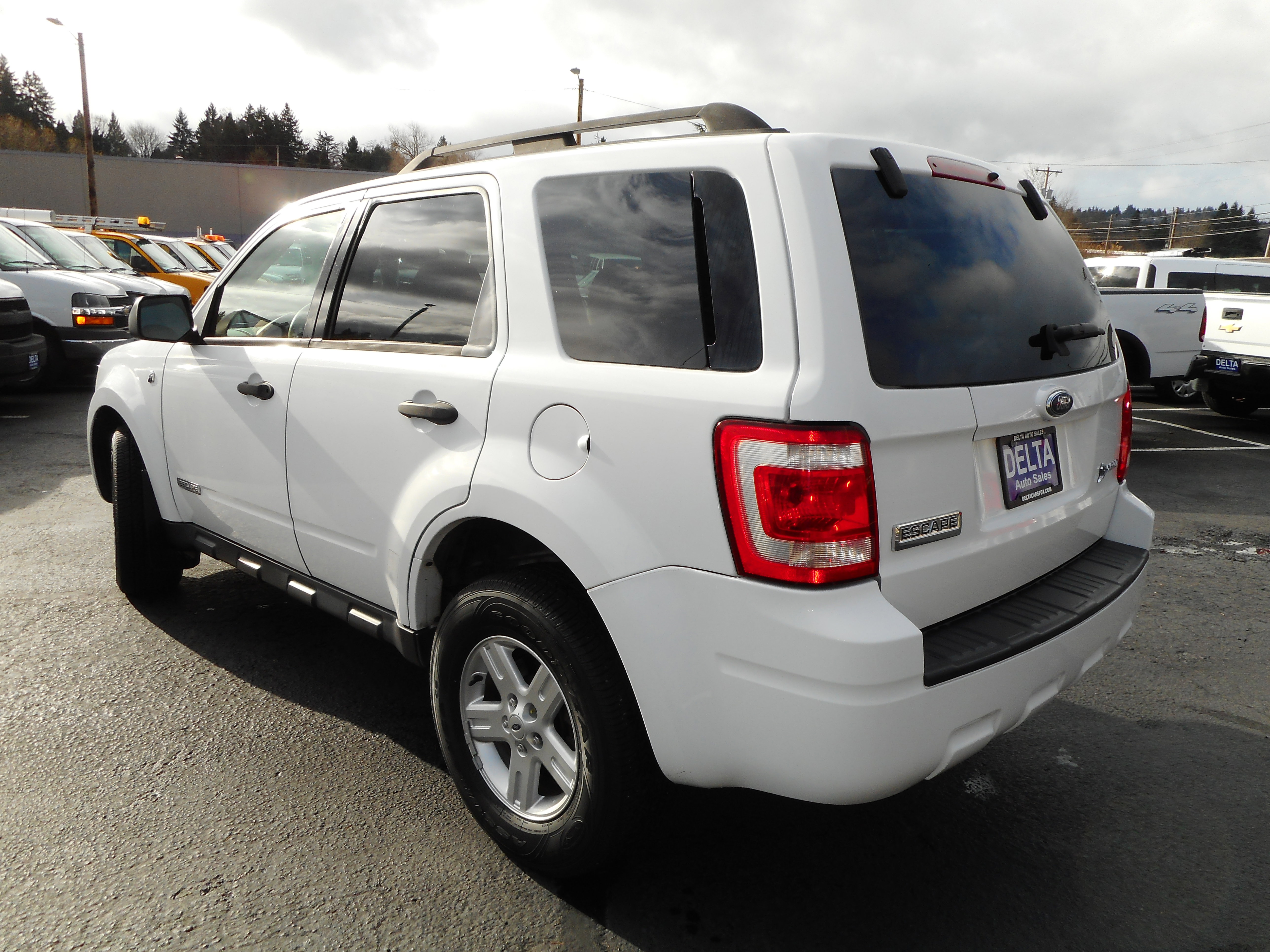 Used 2008 Ford Escape 2WD Hybrid image 9