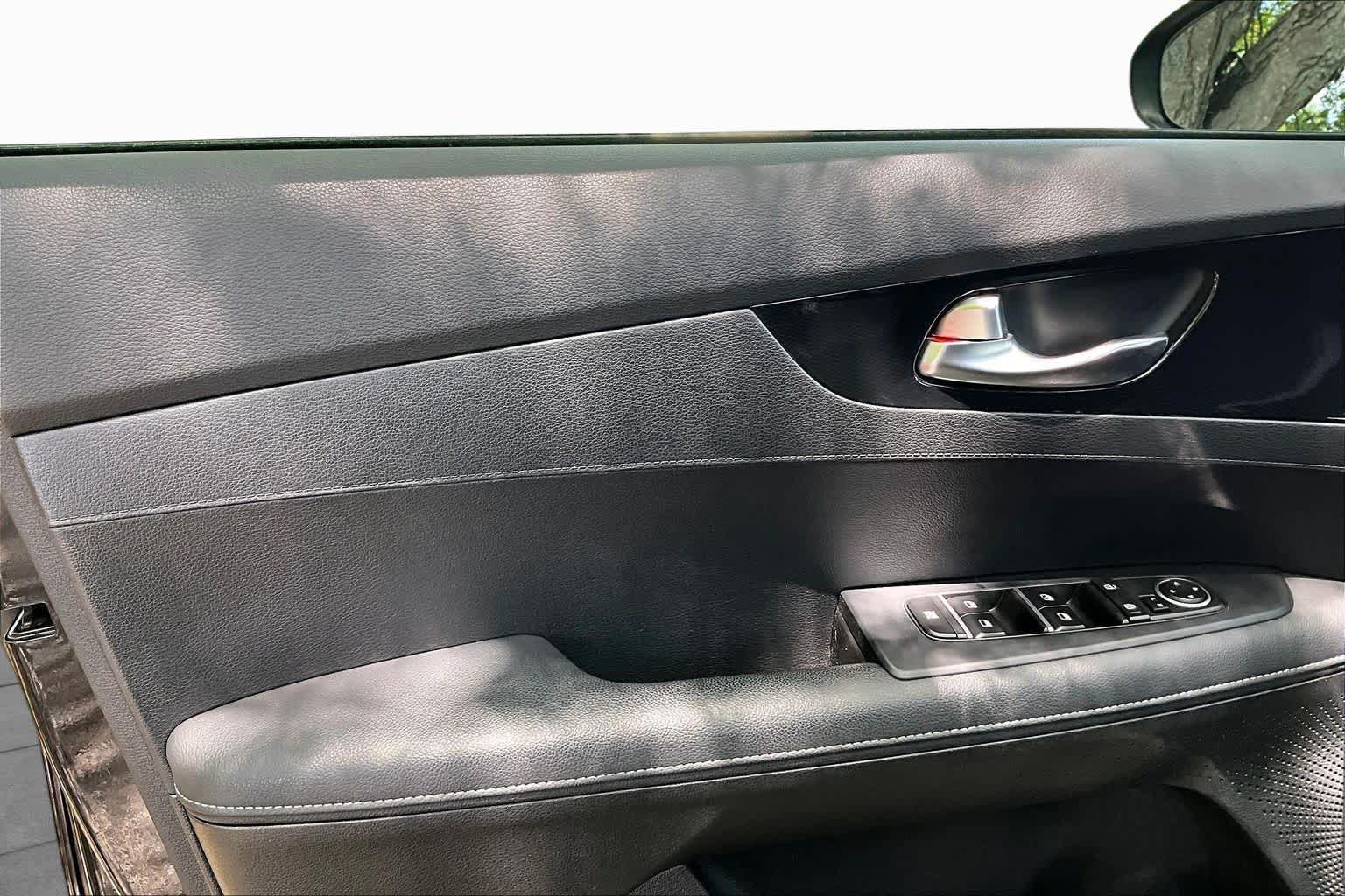 Used 2023 Kia Forte GT-Line FWD image 21