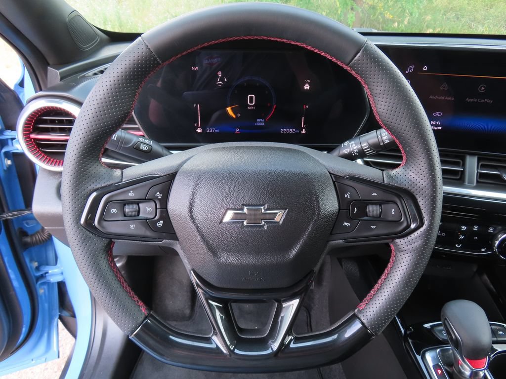 Certified 2024 Chevrolet Trax RS w/ Driver Confidence Package FWD image 17