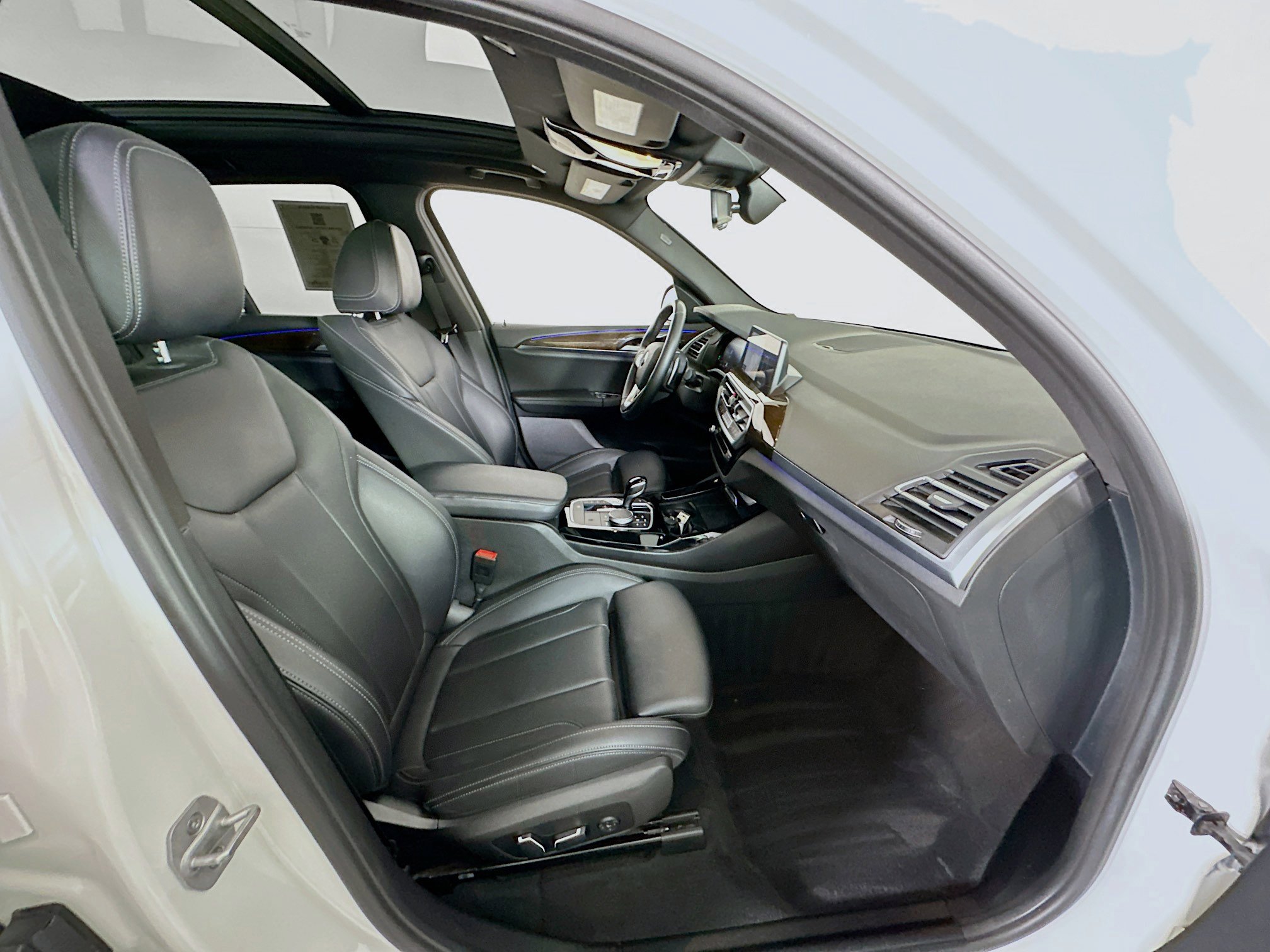 Used 2024 BMW X3 sDrive30i image 34