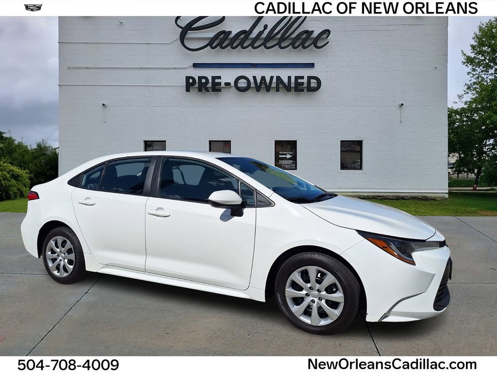 Used 2023 Toyota Corolla LE image 1