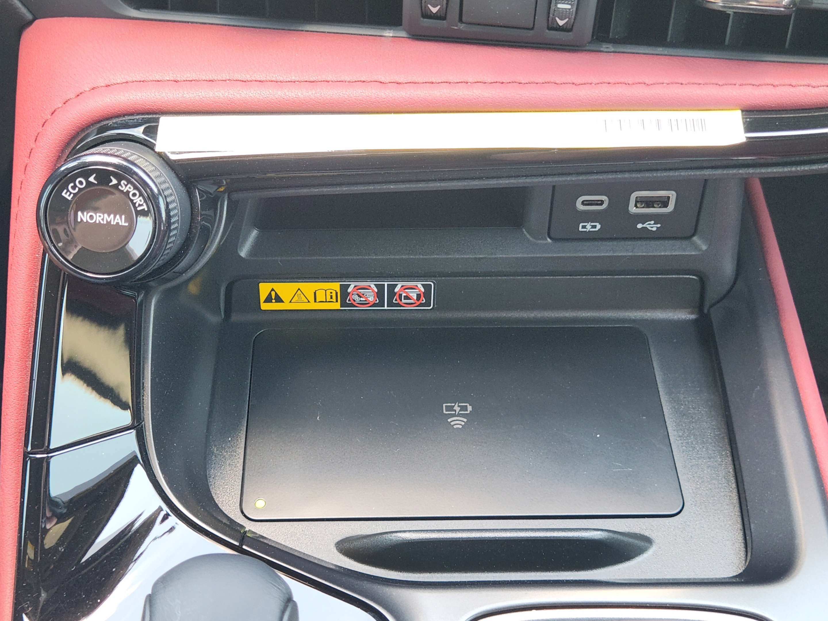Used 2025 Lexus NX 250 FWD w/ Accessory Package (2T) image 14