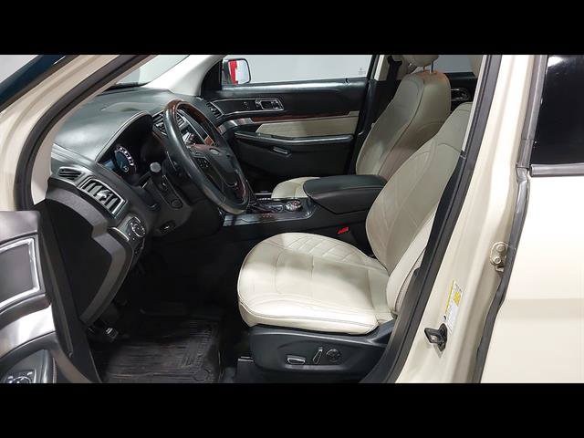 Used 2018 Ford Explorer Platinum AWD/4WD image 20