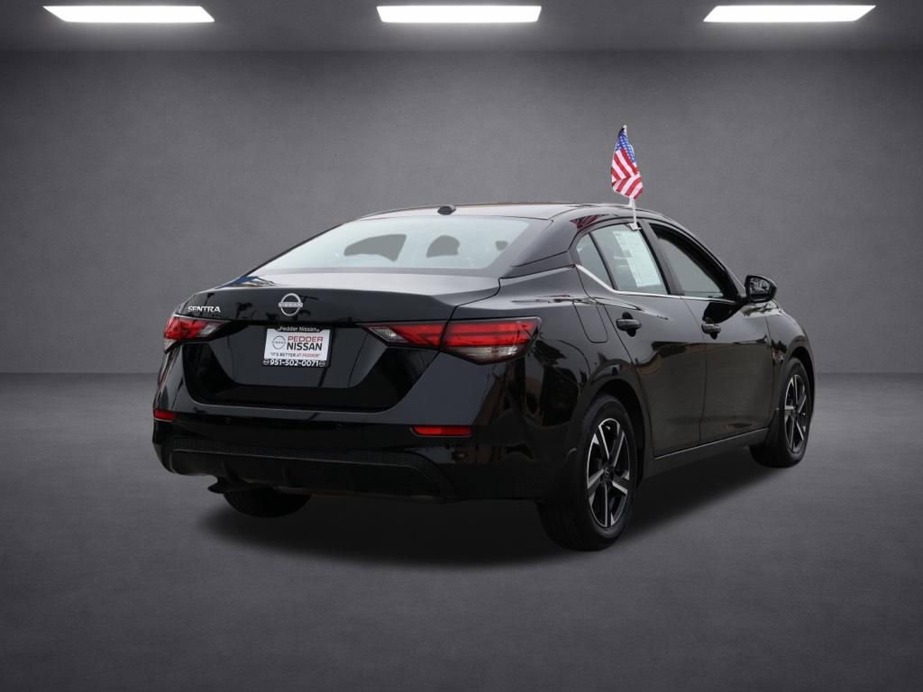 Used 2025 Nissan Sentra SV image 4