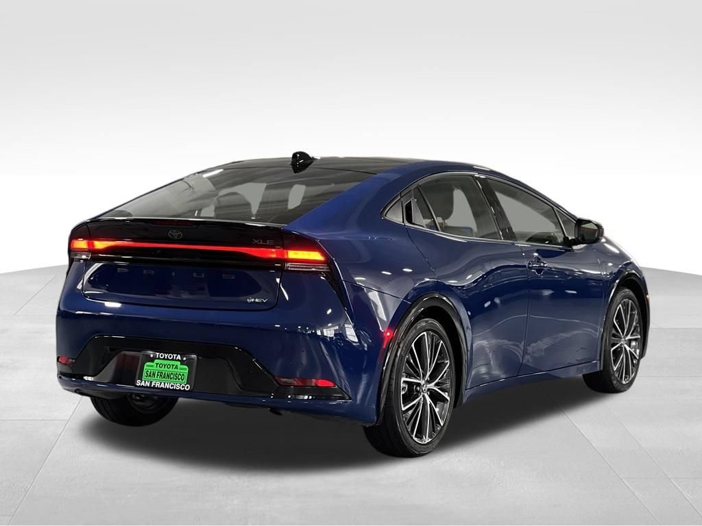 Certified 2023 Toyota Prius XLE FWD image 5