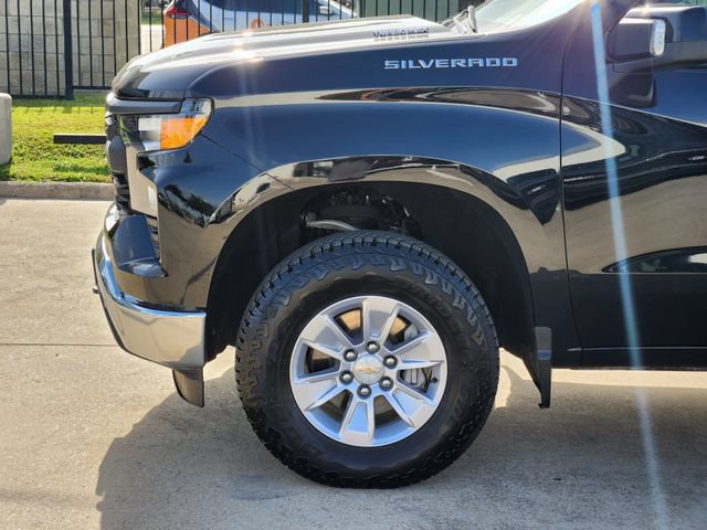 Used 2025 Chevrolet Silverado 1500 W/T w/ WT Safety Package AWD/4WD image 15