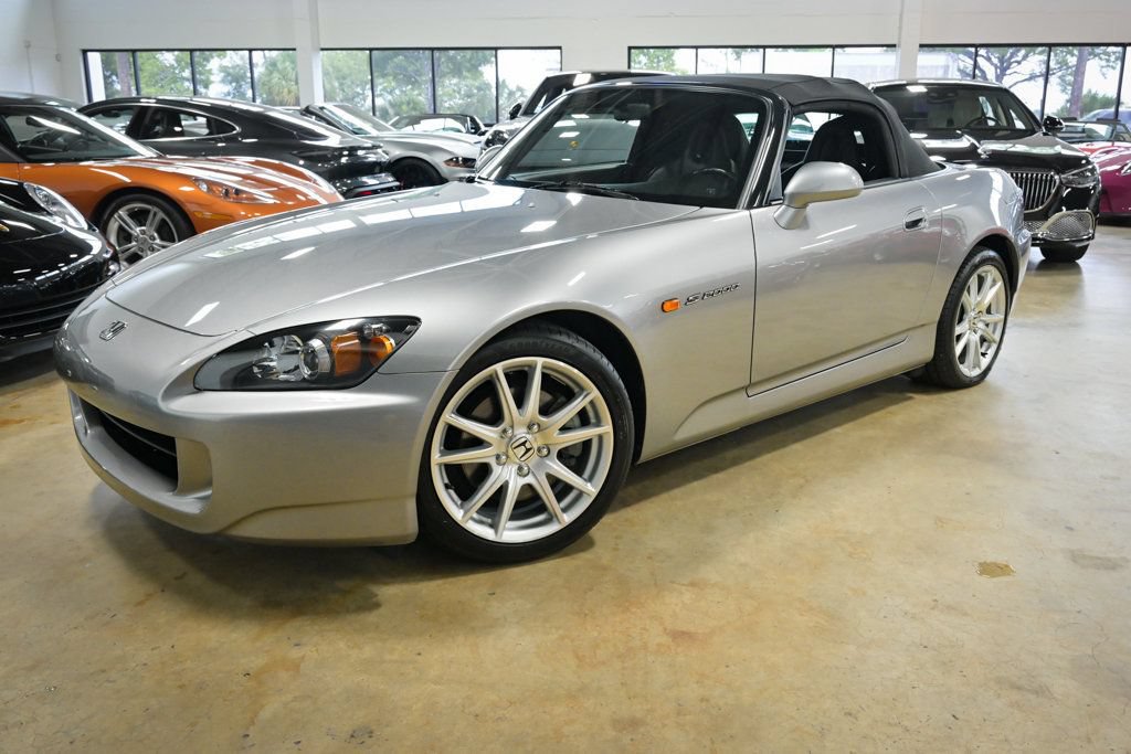 Used 2005 Honda S2000 image 2