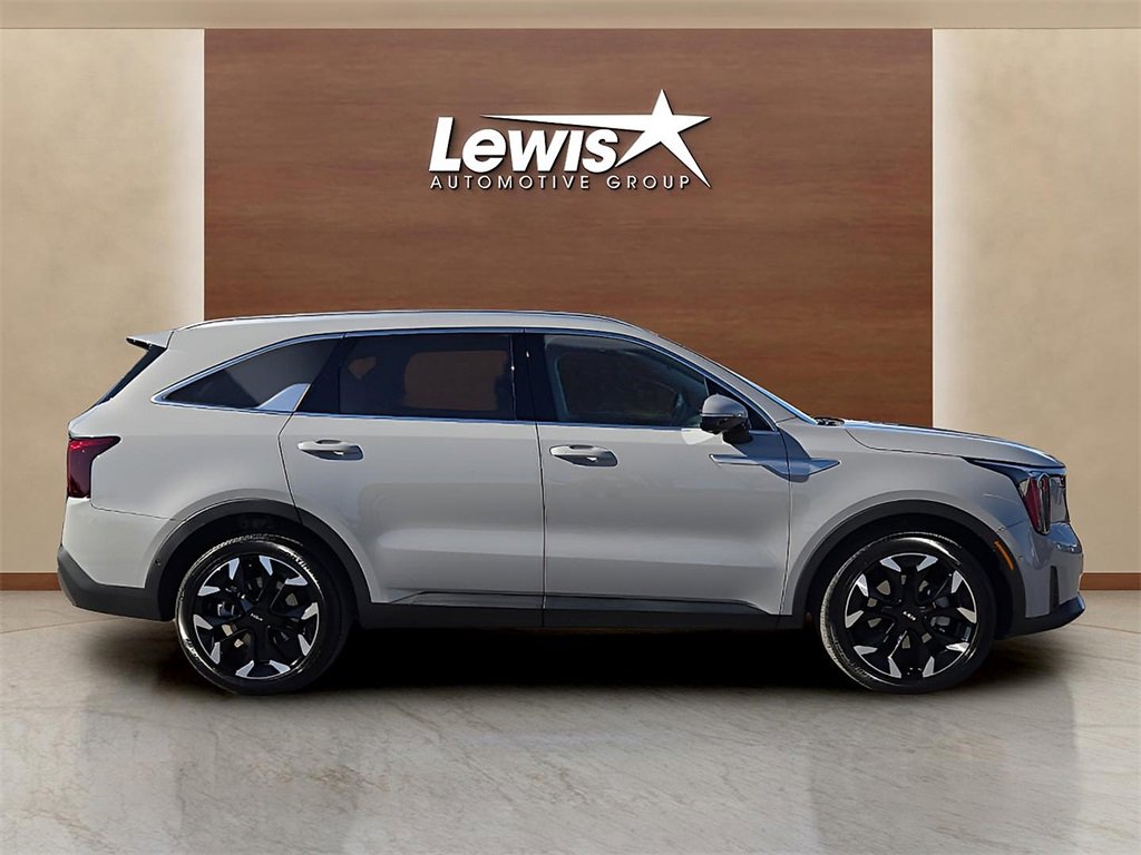 Used 2025 Kia Sorento SX image 5