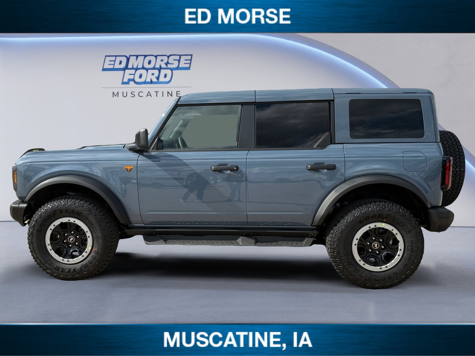 New 2025 Ford Bronco Badlands w/ Sasquatch Package image 2