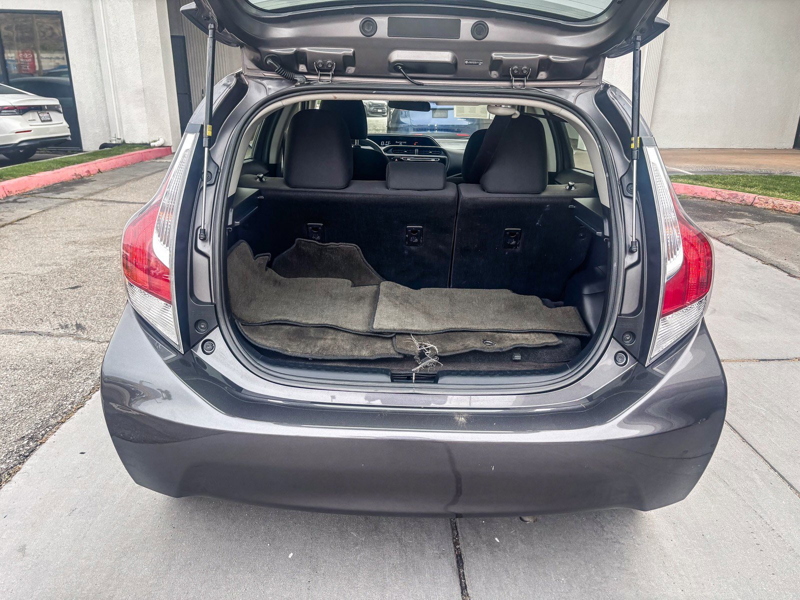 Used 2016 Toyota Prius C Three w/ Preferred Accessory Package image 13