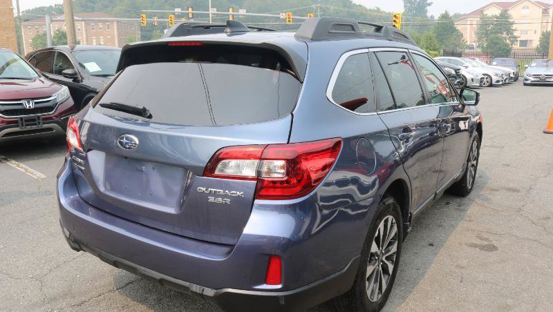 Used 2016 Subaru Outback 3.6R Limited AWD/4WD image 7