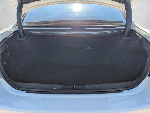 Used 2018 Dodge Charger SXT image 17