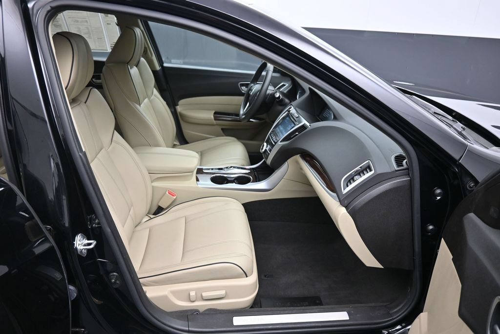 Used 2018 Acura TLX w/ Technology Package FWD image 25