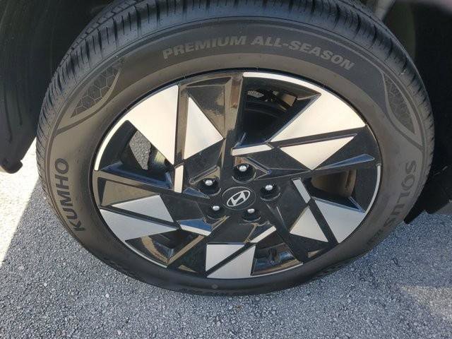 Certified 2024 Hyundai Kona SEL image 9