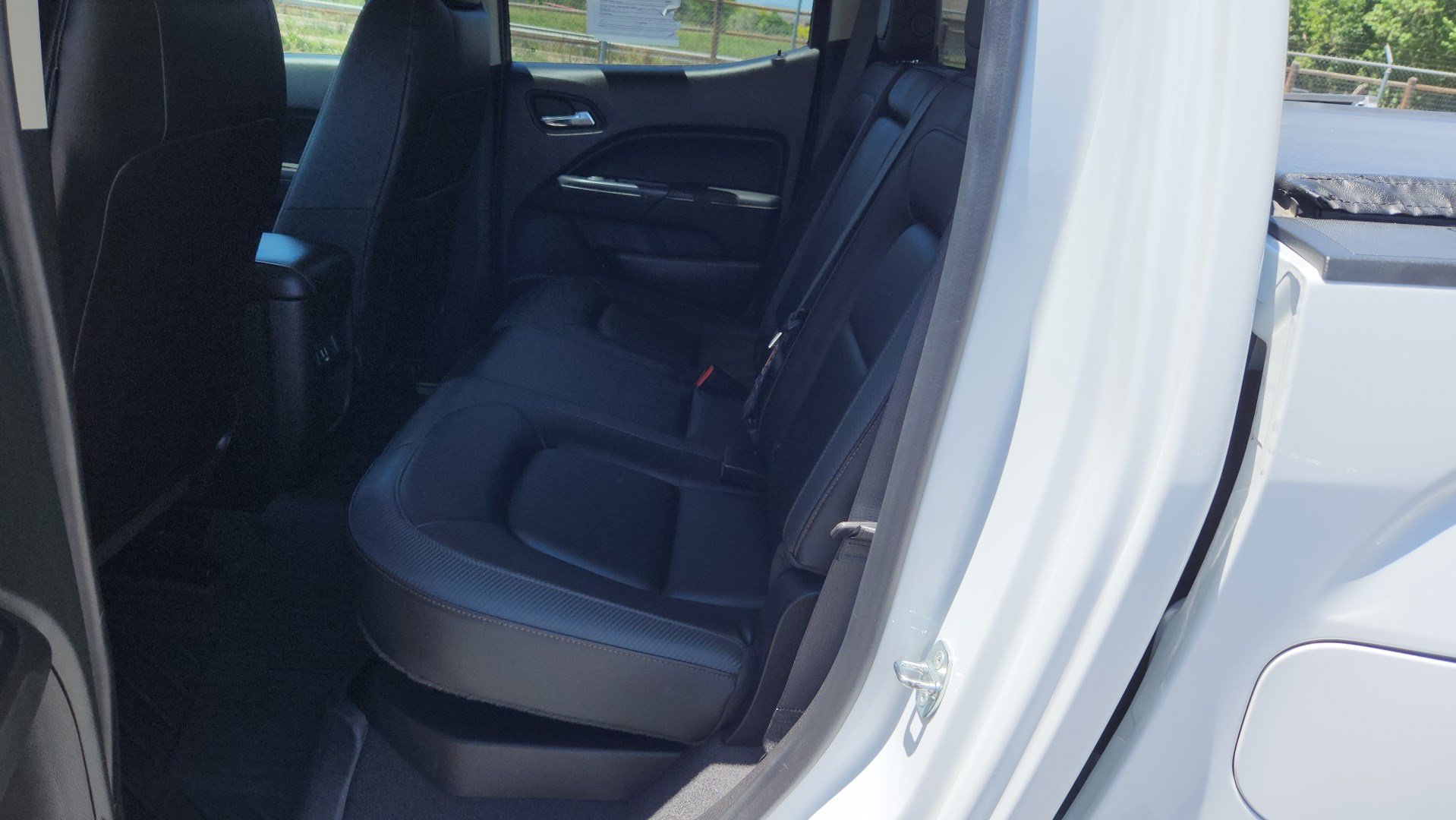 Used 2021 GMC Canyon AT4 w/ Driver Alert Package AWD/4WD image 21