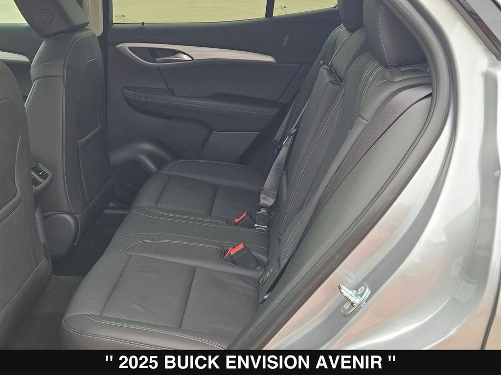 Used 2025 Buick Envision Avenir AWD/4WD image 17