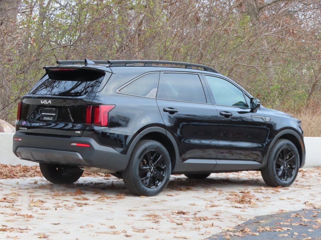Certified 2023 Kia Sorento S w/ Panoramic Sunroof Package image 3