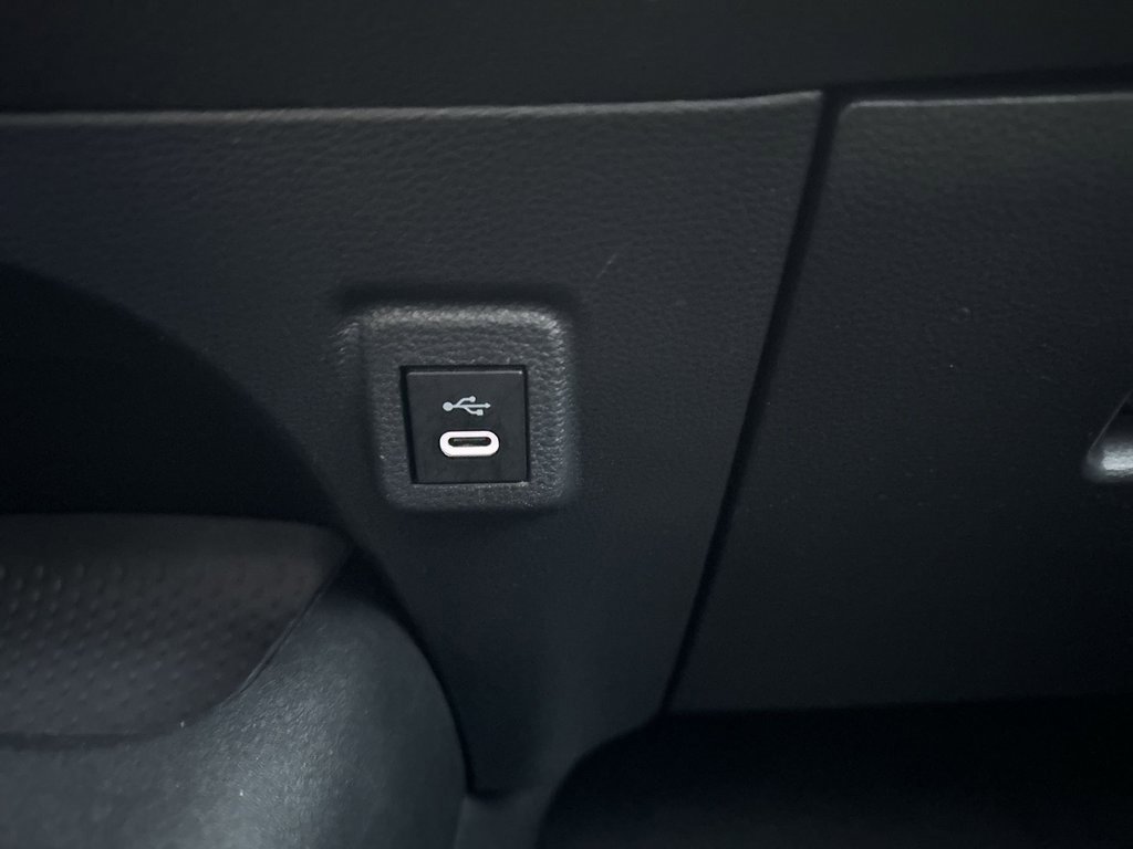 Used 2024 Toyota Corolla LE image 25