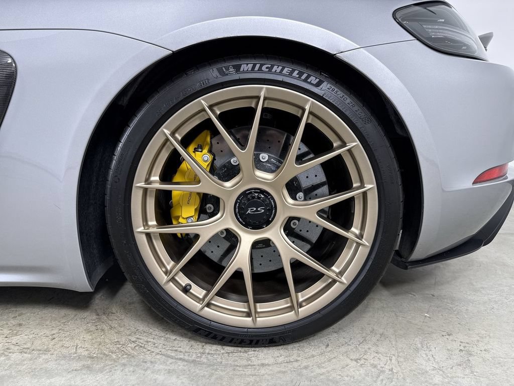Certified 2024 Porsche 718 Cayman GT4 RS RWD image 14