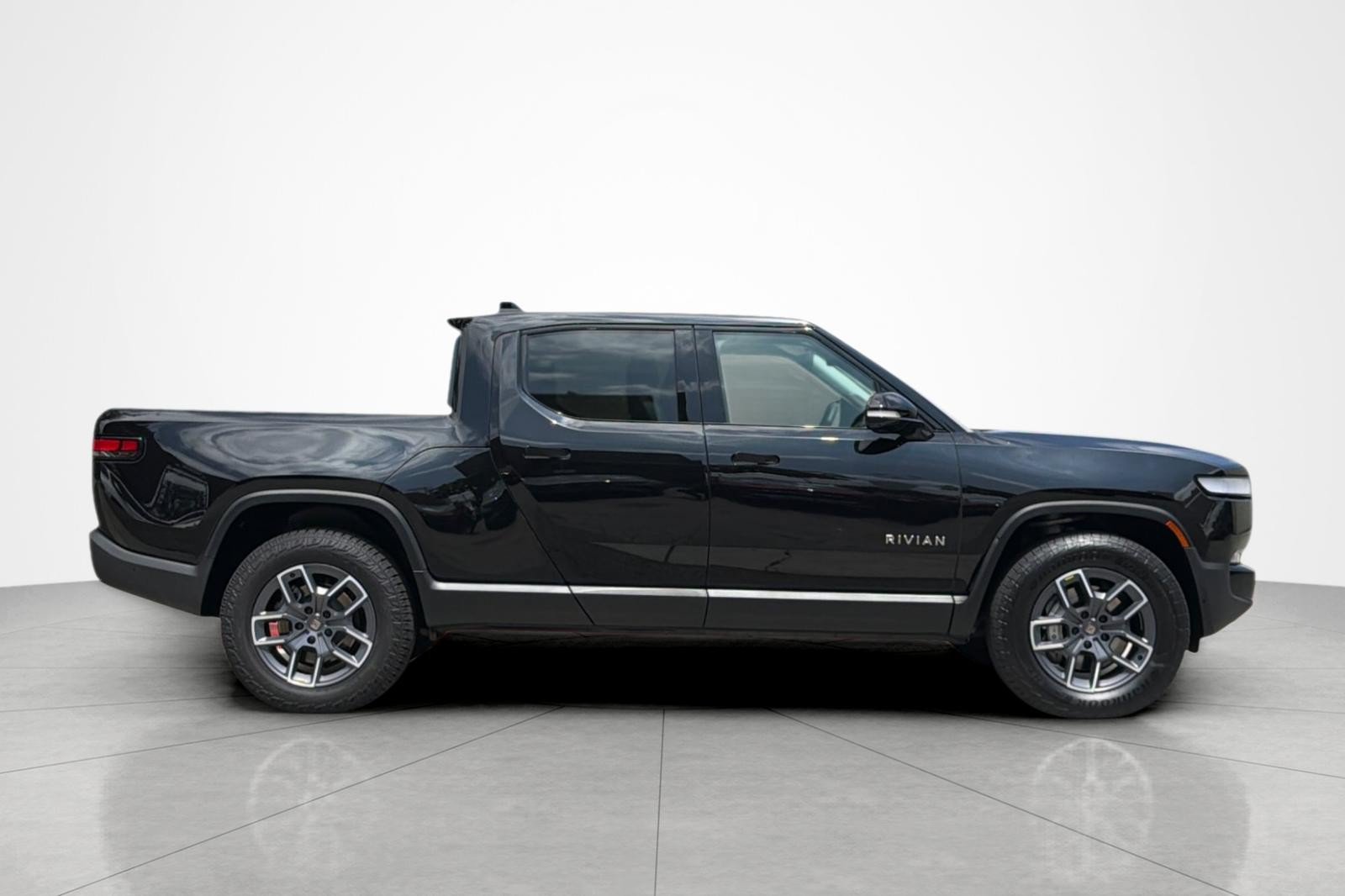 Used 2024 Rivian R1T Adventure AWD/4WD image 6