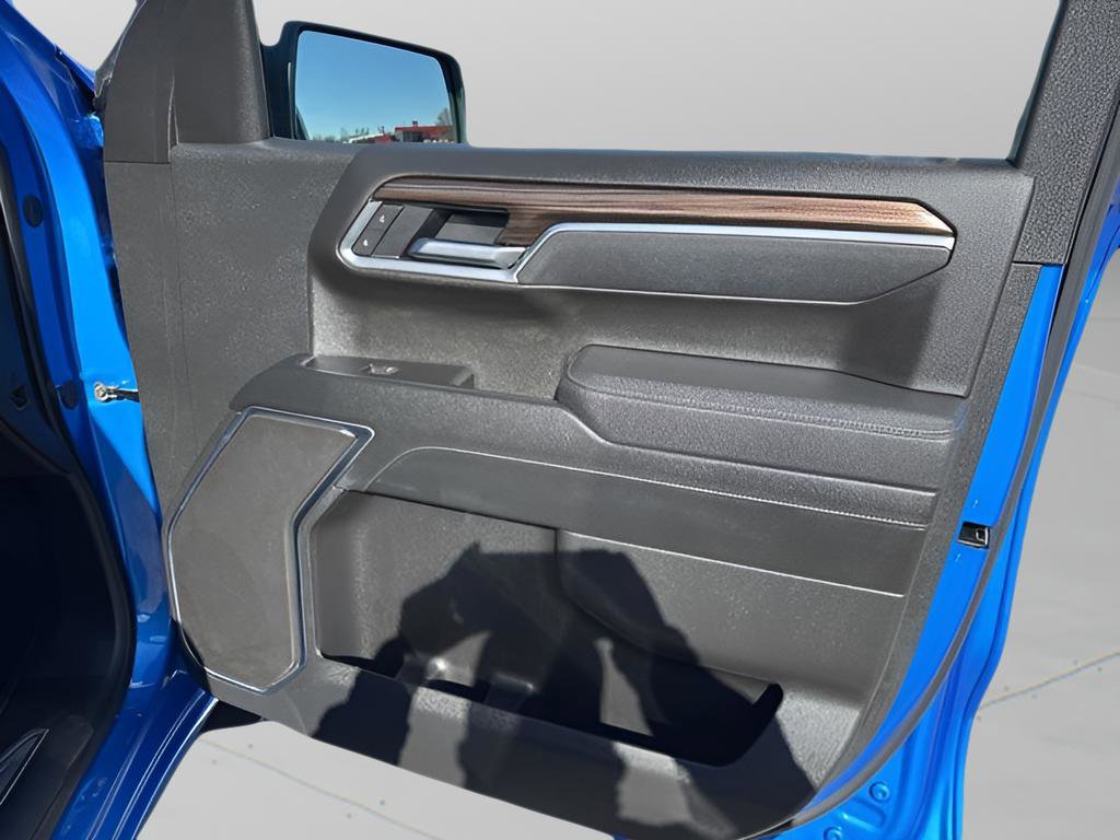 Used 2025 Chevrolet Silverado 1500 LT image 12