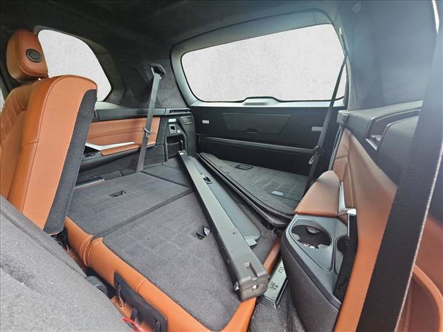 Used 2022 BMW X7 M50i AWD/4WD image 14