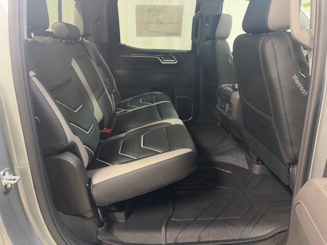 New 2026 Chevrolet Silverado 1500 RST w/ Dark Appearance Package AWD/4WD image 38