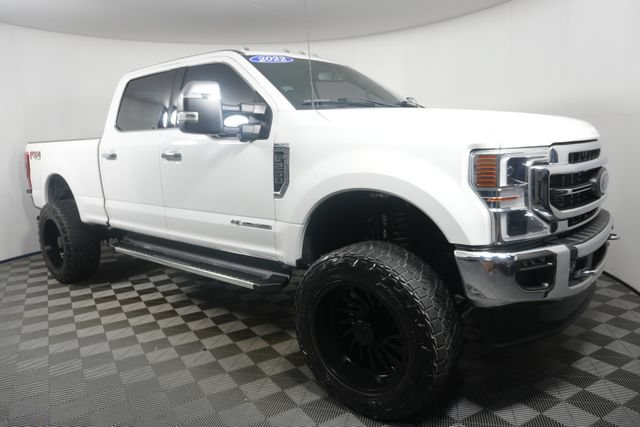 Used 2022 Ford F250 Lariat w/ Lariat Ultimate Package AWD/4WD image 2