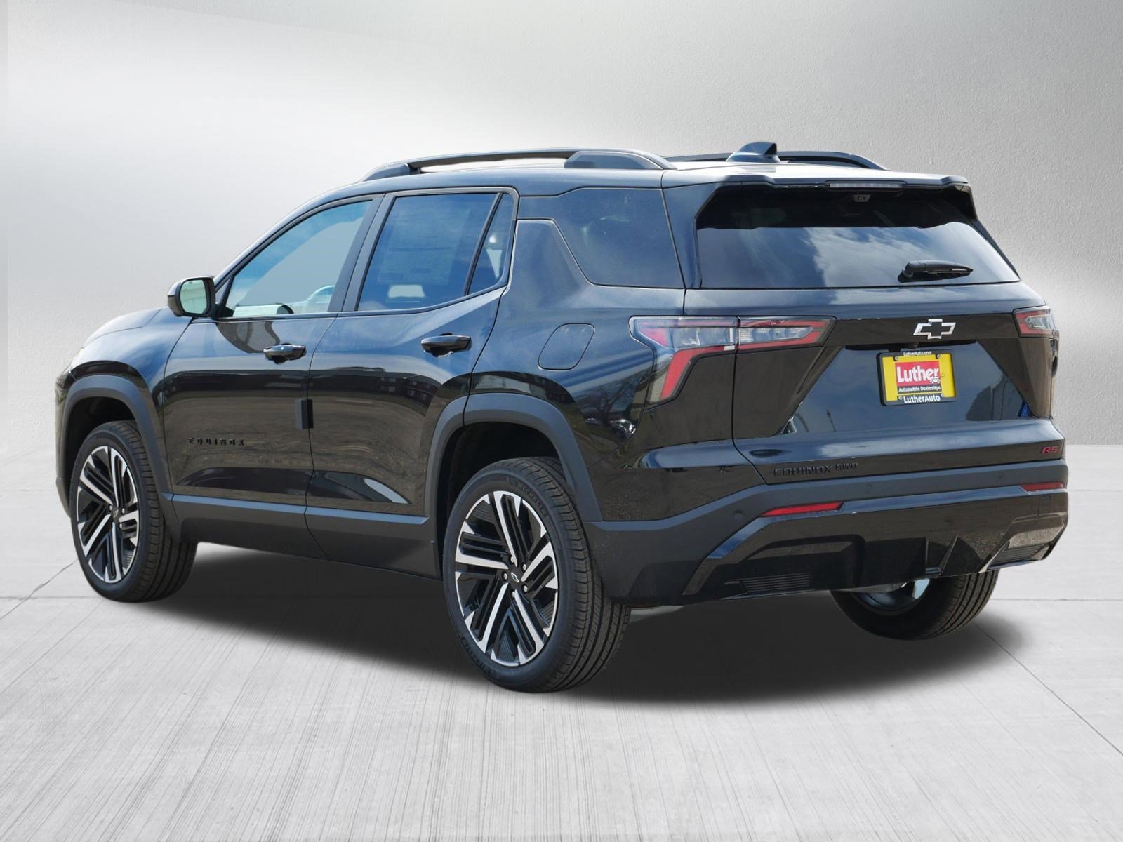 New 2026 Chevrolet Equinox RS w/ Convenience Package III AWD/4WD image 3