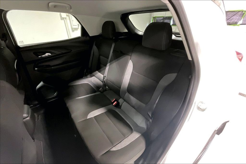 Used 2024 Chevrolet TrailBlazer LT w/ Convenience Package image 34