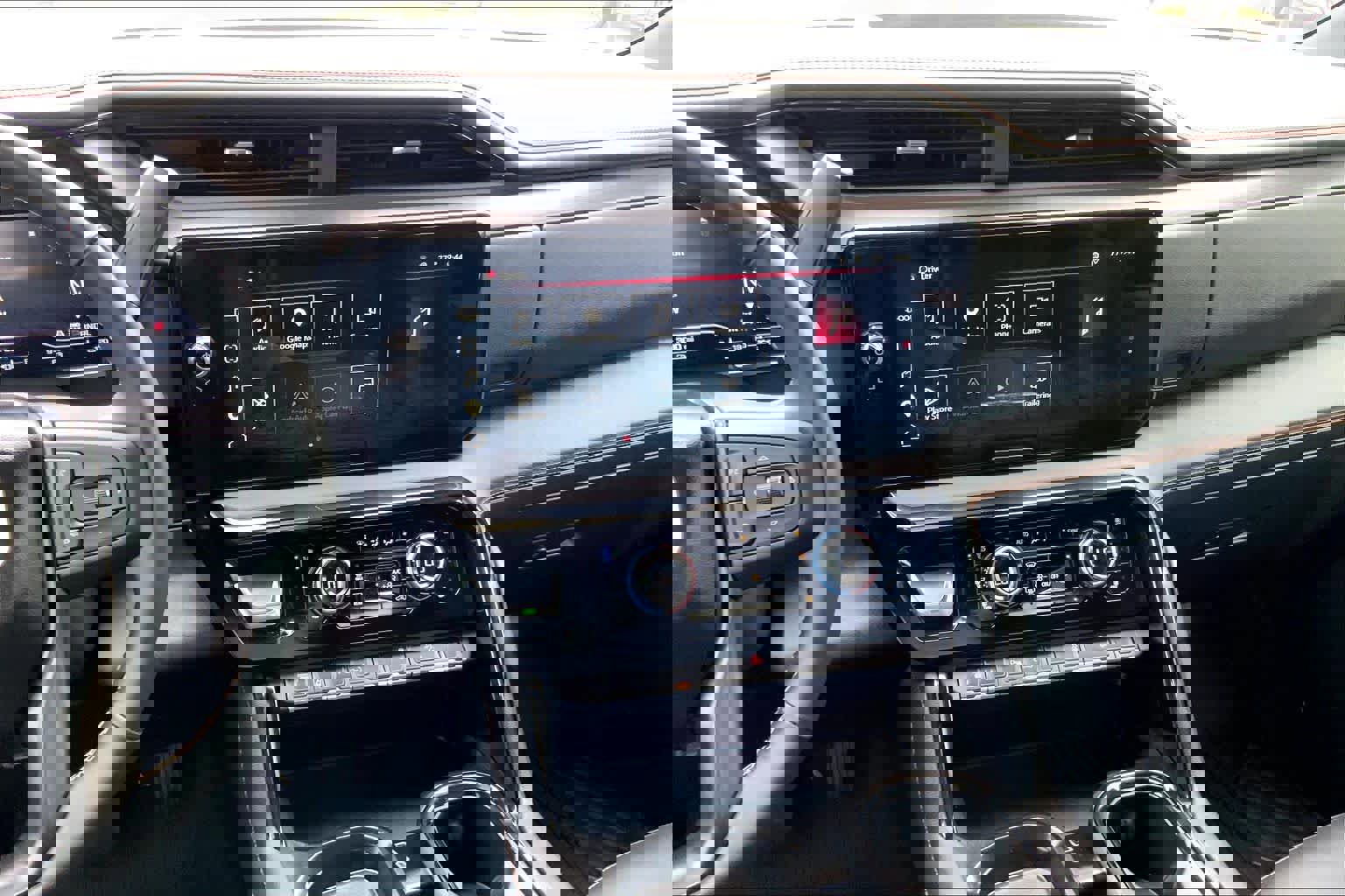 Used 2024 GMC Sierra 2500 AT4 w/ AT4 Premium Plus Package image 7