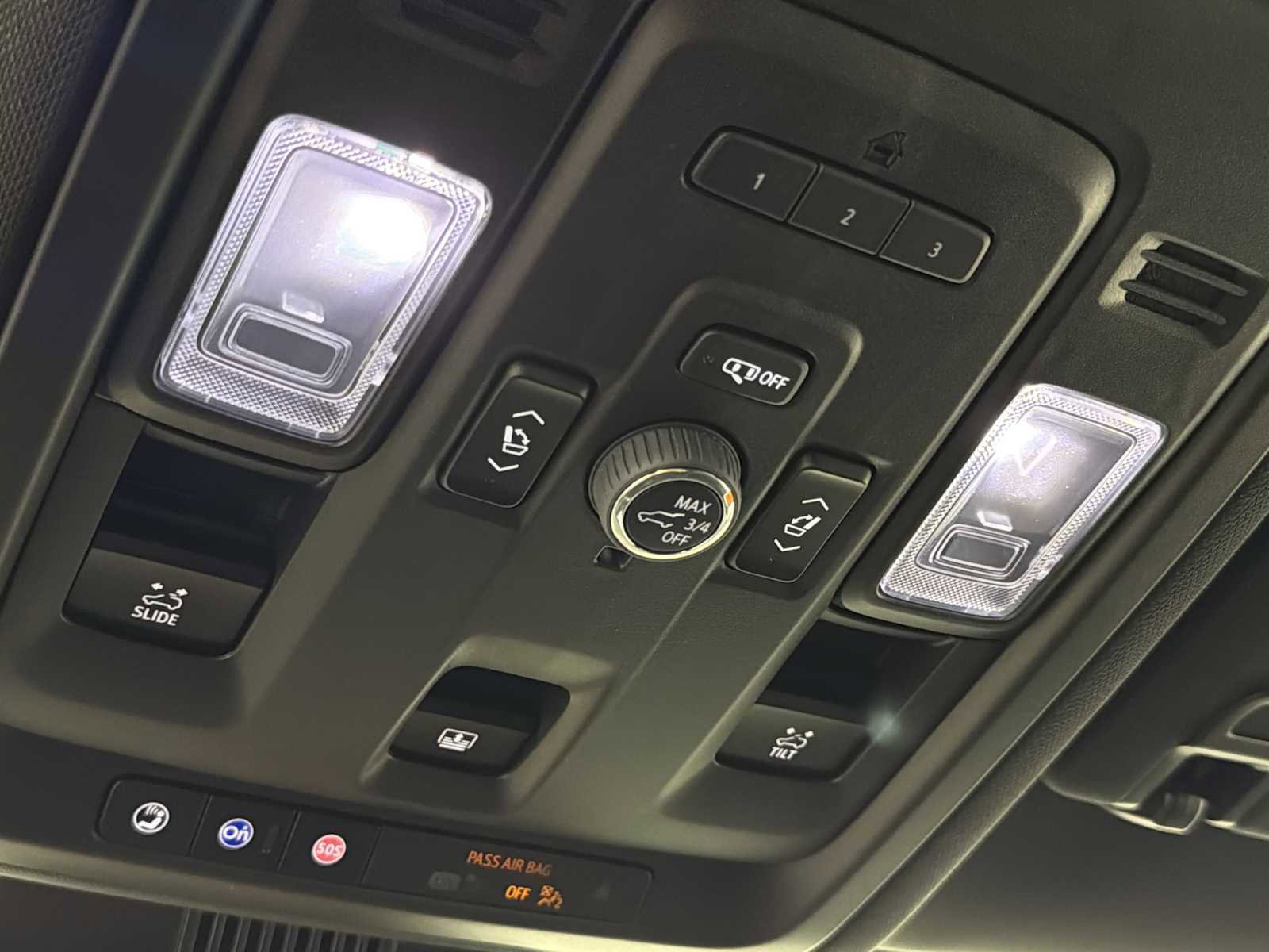 Used 2024 Chevrolet Suburban RST w/ Luxury Package RWD image 17