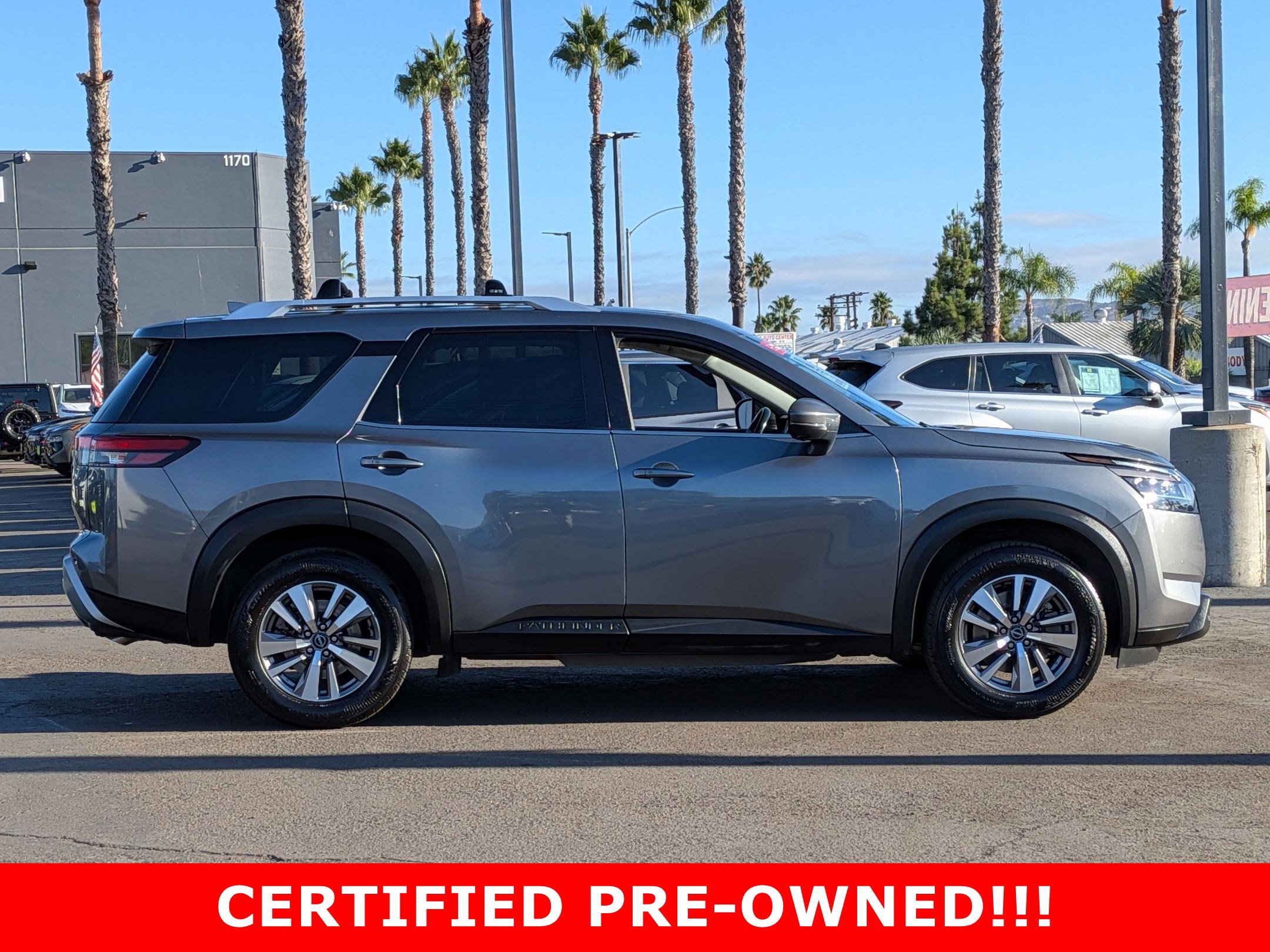 Certified 2023 Nissan Pathfinder SL w/ SL Black Package image 5