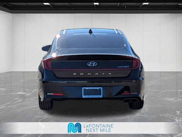 Used 2021 Hyundai Sonata Limited w/ Winter Weather Package FWD image 4