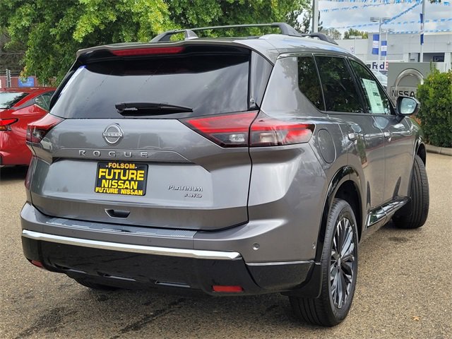 New 2026 Nissan Rogue Platinum image 4