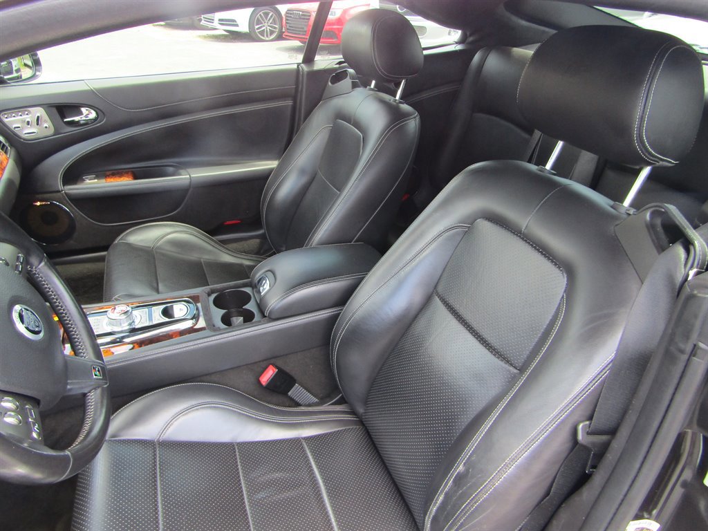 Used 2011 Jaguar XKR R image 9