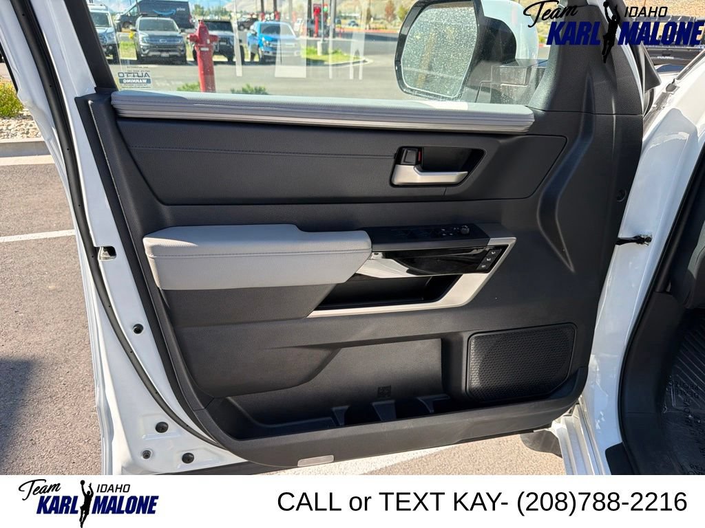 Used 2024 Toyota Tundra Limited AWD/4WD image 20