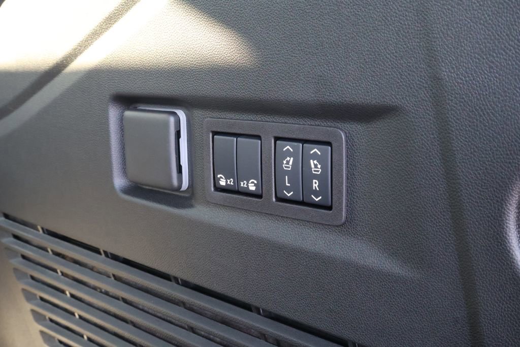 New 2026 Chevrolet Tahoe High Country w/ Sun And Tow Package image 49