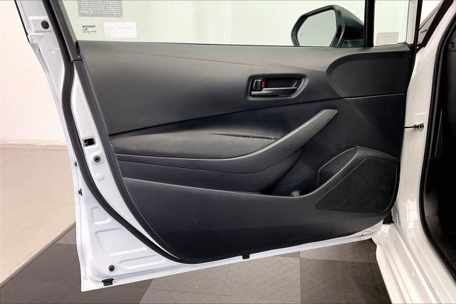 Used 2026 Toyota Corolla LE w/ LE Premium Package FWD image 26