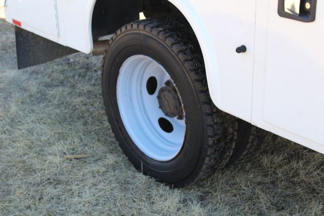 Used 2021 Ford F550 4x4 Regular Cab Super Duty image 30