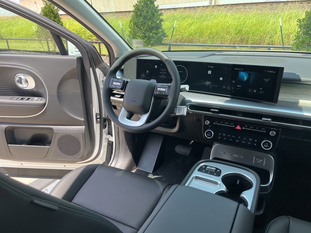 New 2026 Hyundai Ioniq 9 SEL image 35