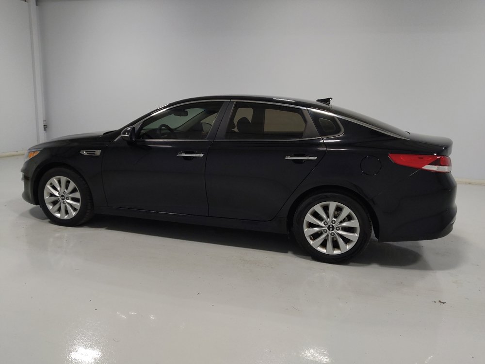 Used 2018 Kia Optima LX w/ 17" Alloy Wheels Package FWD image 3